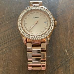 Rose gold diamond circle watch